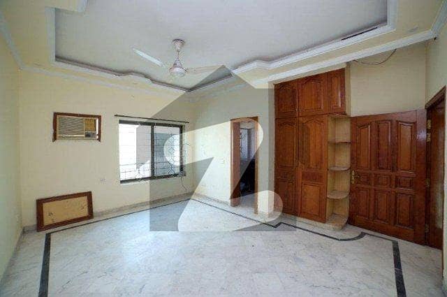 1 Kanal Upper Portion For Rent In Phase 1
