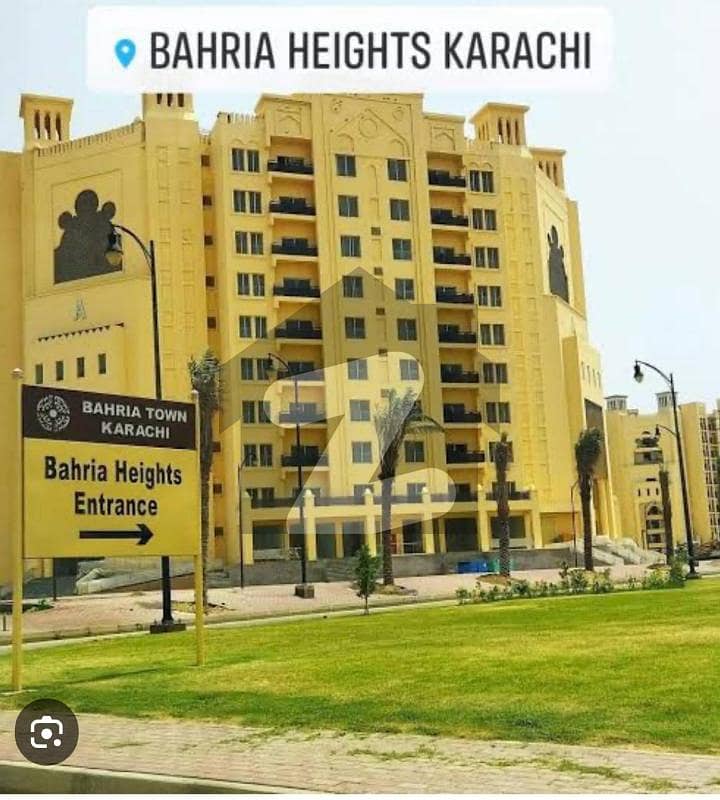 1100 sq ft FLAT FOR SALE IN BAHRIA TOWN KARACHI