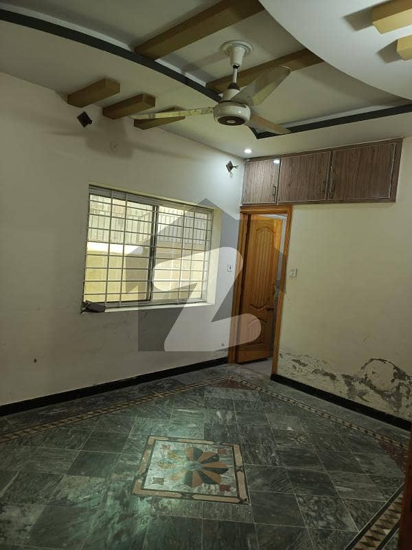 آئی ۔ 14 اسلام آباد میں 6 کمروں کا 4 مرلہ مکان 75.0 ہزار میں کرایہ پر دستیاب ہے۔