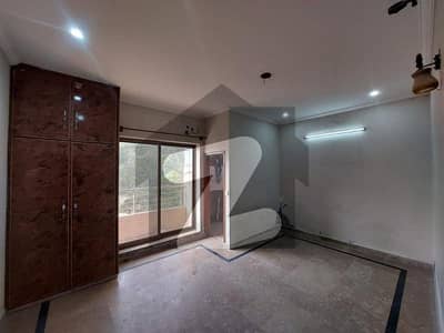 10 Marla Portion For Rent In Pchs Lahore