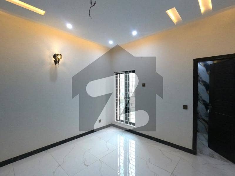 10 MARLA PORTION AVAILAABLE FOR RENT IN SUKH CHAYEN GARDEN LAHORE
