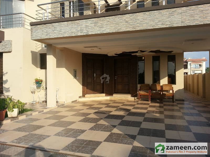 500sqyd New Double Story House with 6 bed is for sale in F-11