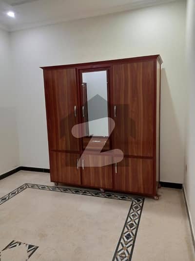 ای ۔ 11 اسلام آباد میں 3 کمروں کا 8 مرلہ مکان 1.1 لاکھ میں کرایہ پر دستیاب ہے۔