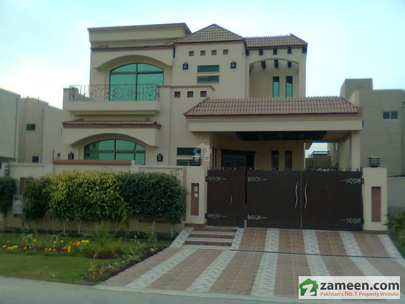 50x90 New Double Storey 8 Bedrooms House Is For Sale In E-11 On Main Road