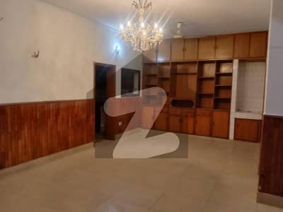 40x80 Double Storey House Available On Rent In I-8/3