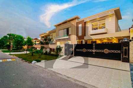 01 KANAL UPPER PORTION FOR RENT IN DHA PHASE 8 EX AIR AVENUE