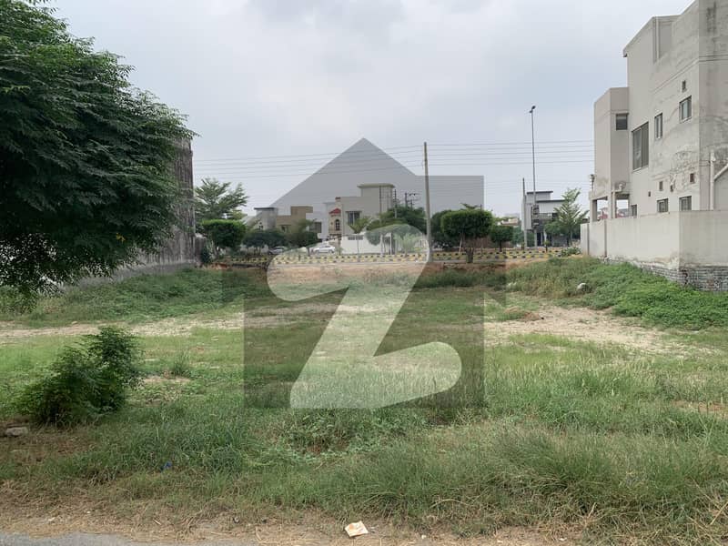 10 MARLA RESIDENTIAL PLOT BLOCK "1C" IS UP FOR SALE