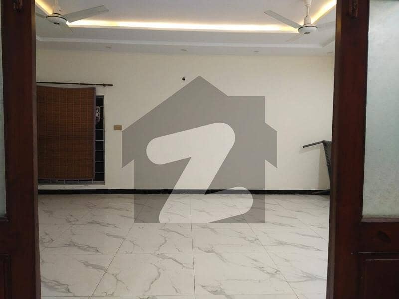 Perfect Prime Location 15 Marla Upper Portion In P & D Housing Society - Block B2 For rent
