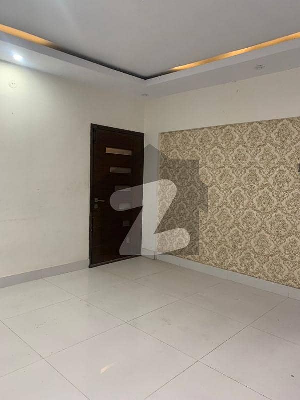 West Open Maintained Apartment At 4th Floor In IMTIAZ SQUIRE Block-6 Of Gulshan Iqbal