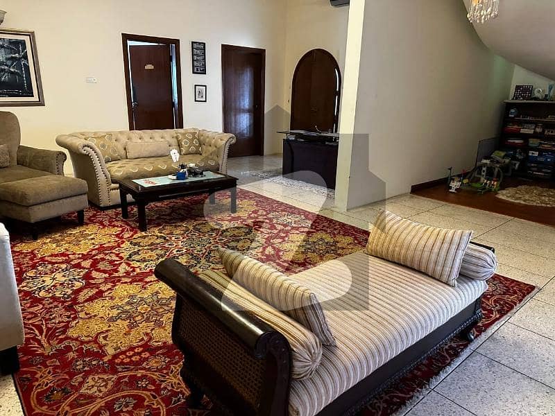 ڈی ایچ اے فیز 5 ڈی ایچ اے ڈیفینس,کراچی میں 5 کمروں کا 2 کنال مکان 18.0 کروڑ میں برائے فروخت۔