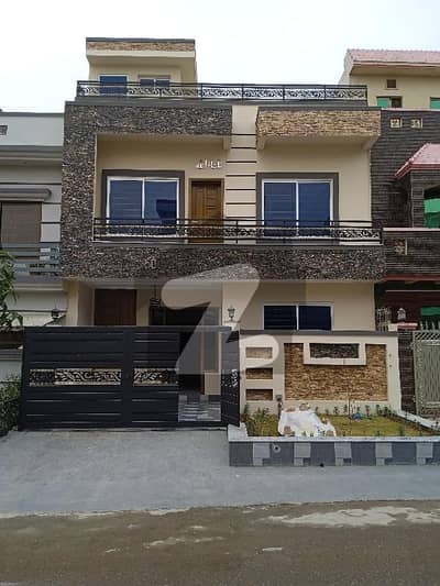25*40 Luxury double story house for sale in G-13
