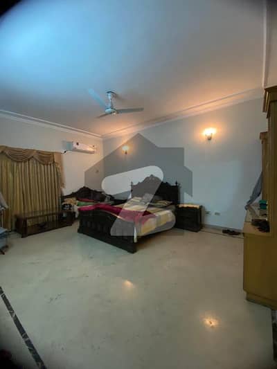 1 Kanal Well Maintained House is available for Sale in DHA Phase 1 Block K Lahore