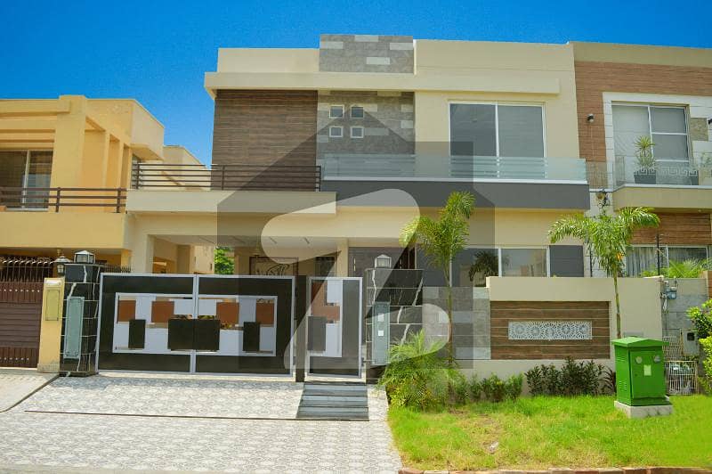 BRAND NEW 10 MARLA HOUSE FOR RENT IN DHA PHASE 8 EX AIR AVENUE
