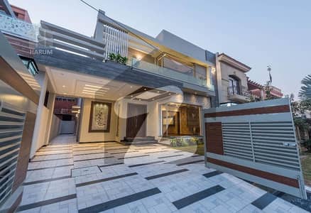 10 Marla Brand New Luxury Modern Design House For Sale