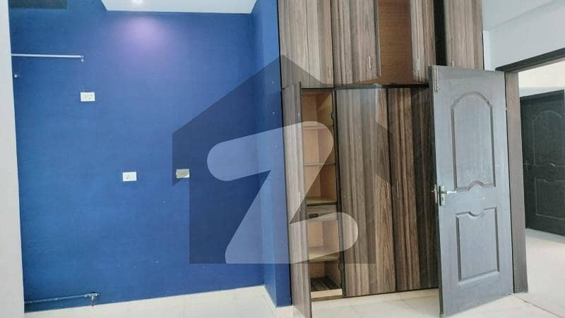 10 Marla 3 Bedroom Apartment for Sale in Askari -11 Lahore.