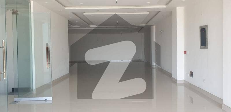 8marla brand new 4th floor available for rent in DHA phase6 cca1