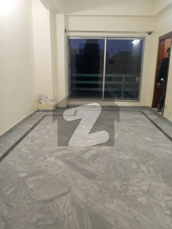 Get A 550 Square Feet Flat For rent In Gulraiz Housing Society Phase 3