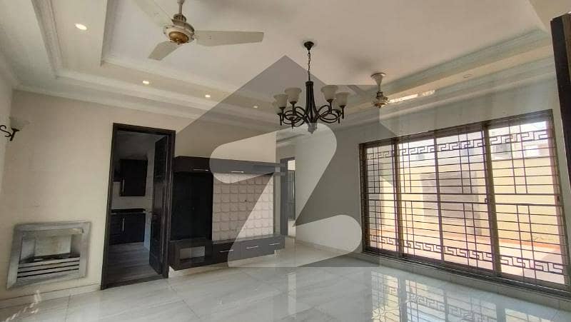 20-Marla Slightly Used House For Rent In DHA Ph-3 Lahore Owner Built House.