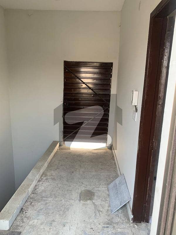 1 room with attch bath and and terrace for bachelor near expo centre