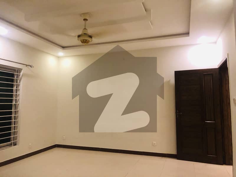 1 Kanal House Available For Rent In Phase 2
