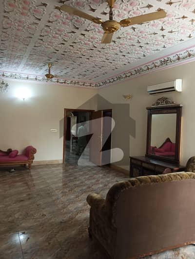 25 Marla Independent Single Storey House House Available For Rent