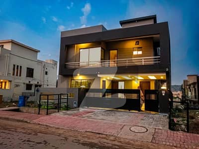 10 Marla Double Unit House At Reasonable Price Available For Sale | Ideal Location