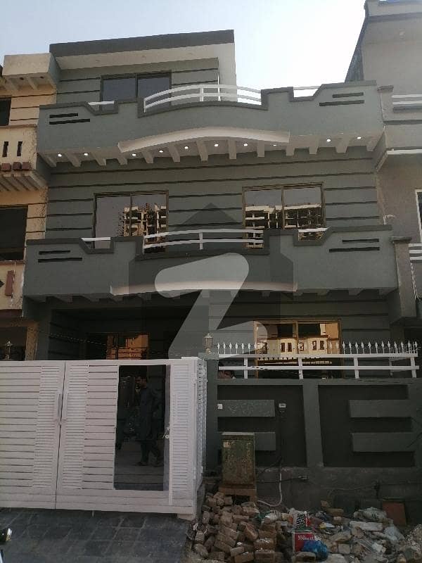 25x40 Beautifull House For Sale In G-13 at best