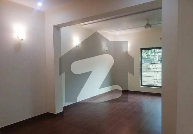 5 MARLA LOWER PORTION AVAILABLE FOR RENT IN PAK ARAB HOUSING SOCIETY