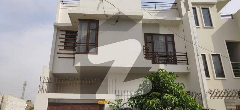 ڈی ایچ اے فیز 7 ڈی ایچ اے ڈیفینس,کراچی میں 4 کمروں کا 4 مرلہ مکان 3.4 کروڑ میں برائے فروخت۔