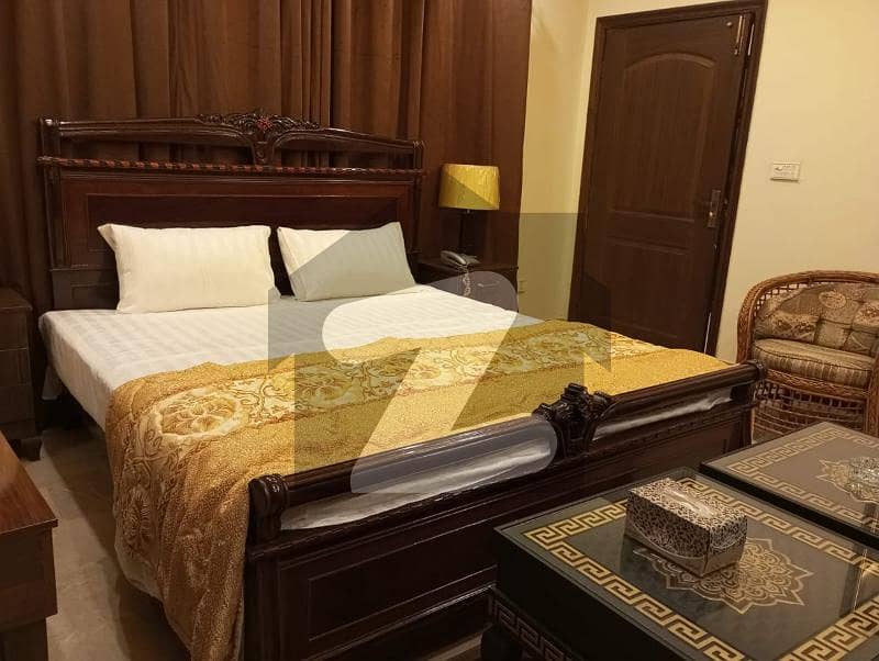 Deluxe Room Full Furnished Available For Rent