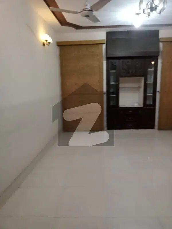 VIP 10 Marla Double Storey House For Rent in Madina Town, Faisalabad