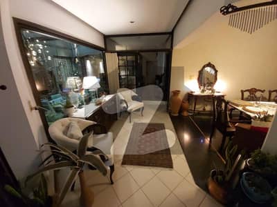 ڈی ایچ اے فیز 1 ڈیفنس (ڈی ایچ اے),لاہور میں 5 کمروں کا 1 کنال مکان 6.5 کروڑ میں برائے فروخت۔