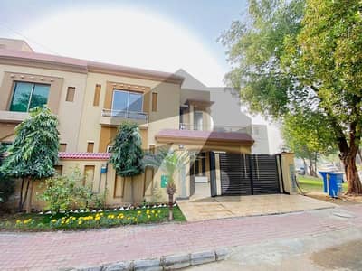 10 Marla House For Sale In Overseas B Block Bahria Town Lahore