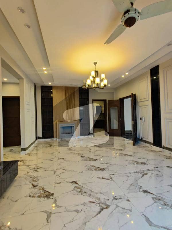 1 KANAL HOUSE AVAILABLE FOR SALE IN LDA AVENUE BLOCK H