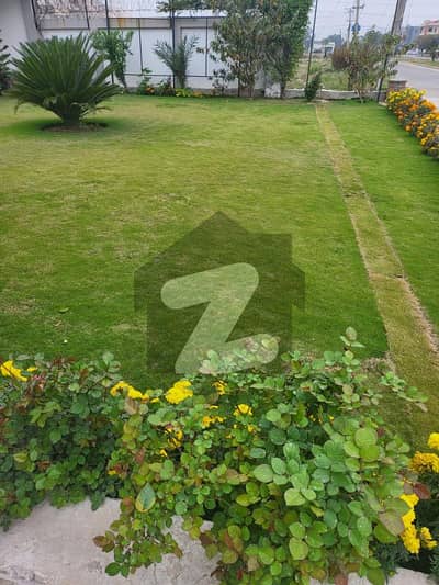 2 Kanal Residential Plot For Sale In Attractive Location At 100ft Road- Punjab Block