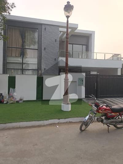 1 Kanal Furnished House For Sale Sector M3 in Lake City Lahore.