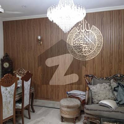 کینٹ ویو سوسائٹی لاہور میں 4 کمروں کا 10 مرلہ مکان 2.7 کروڑ میں برائے فروخت۔