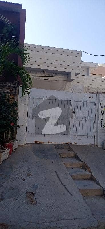 کے ڈی اے آفیسرز سوسائٹی گلشنِ اقبال ٹاؤن,کراچی میں 5 کمروں کا 11 مرلہ مکان 16.0 کروڑ میں برائے فروخت۔