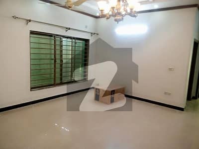 Jinnah Garden 14 Marla Full House Available For Rent