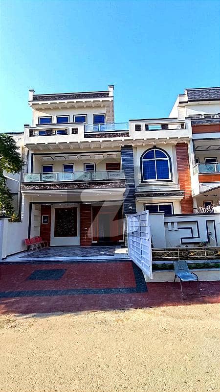 35x70 Brand New Sun Face House For Sale in G13