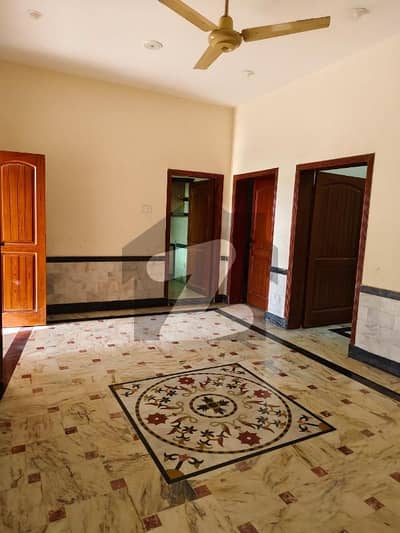 گرین کاٹیج ورسک روڈ,پشاور میں 6 کمروں کا 5 مرلہ مکان 62.0 ہزار میں کرایہ پر دستیاب ہے۔