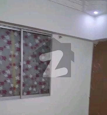 Gulshan-e-Iqbal - Block 2 Flat Sized 1200 Square Feet 5th floor no lift Is Available