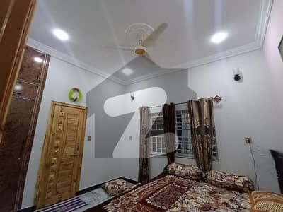 کاغان کالونی ایبٹ آباد میں 10 کمروں کا 7 مرلہ مکان 3.4 کروڑ میں برائے فروخت۔