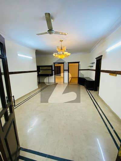 Three Bed Apartment Available For Rent In F-11 Markaz