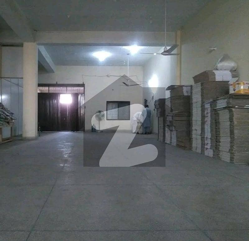 ملتان روڈ لاہور میں 4 کمروں کا 1 کنال فیکٹری 3.6 کروڑ میں برائے فروخت۔