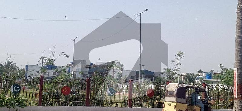 مسلم آباد سوسائٹی کراچی میں 5 کمروں کا 8 مرلہ زیریں پورشن 3.75 کروڑ میں برائے فروخت۔