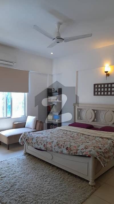 4 Bed Fully Furnished Flat 1st Floor With Lift In Small 
Nishat
 Phase 6