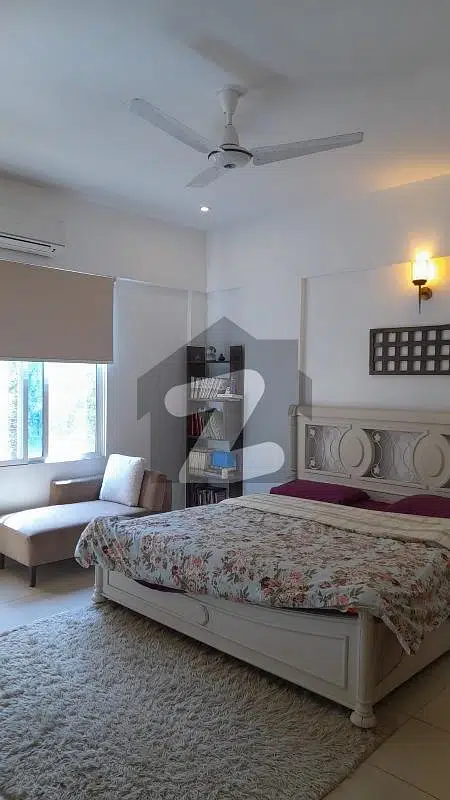 4 Bed Fully Furnished Flat 1st Floor With Lift In Small
Nishat
Phase 6