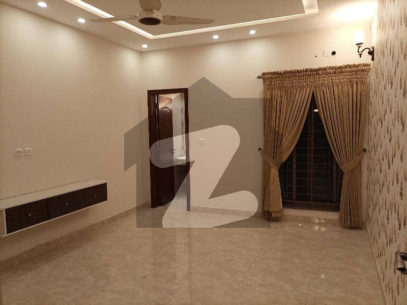 پیراگون سٹی لاہور میں 3 کمروں کا 5 مرلہ مکان 1.9 کروڑ میں برائے فروخت۔