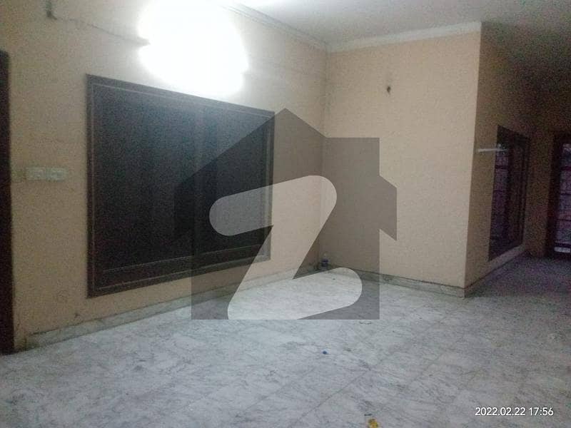 100 Feet Road Semi Commercial 14 Marla Upper Portion With 3 Bed Available For Rent Near Bhulla Chowk Joher Town Lahore